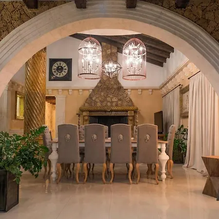 Grand Mansion & Phrenaros