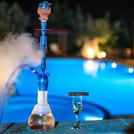 Grand Mansion & * Phrenaros