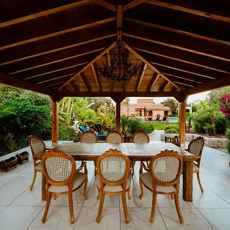 Grand Mansion & * Phrenaros