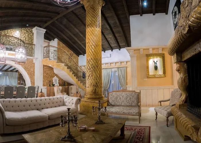 Vila Grand Mansion &