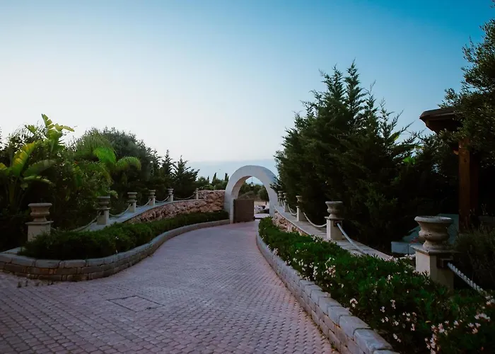 Grand Mansion & Vila