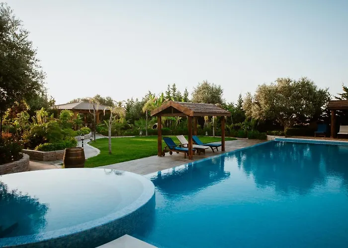 Vila Grand Mansion & *