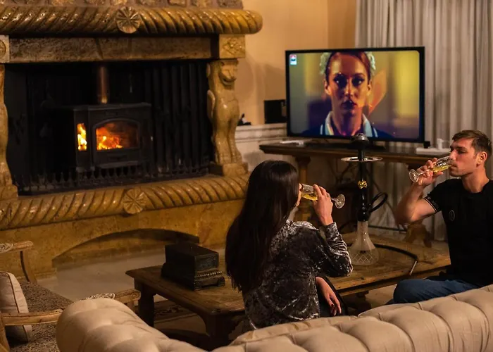 Grand Mansion & * Phrenaros